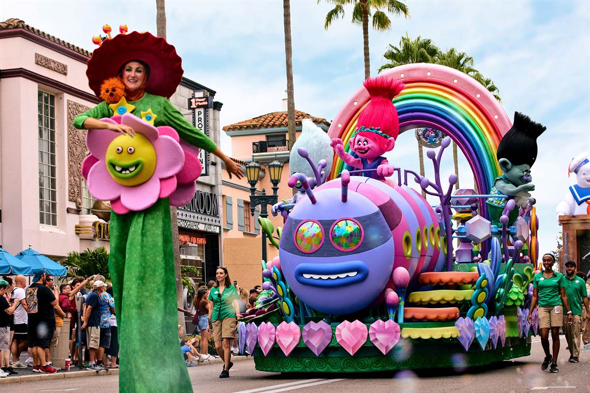 Experience the Universal Mega Movie Parade at Universal Orlando Resort