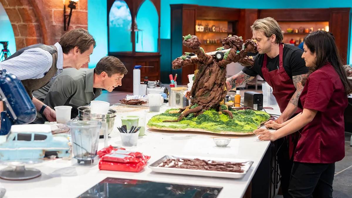 Food Network's Harry Potter: Wizards of Baking Kicks Off Holiday Programming with Spectacular Ratings