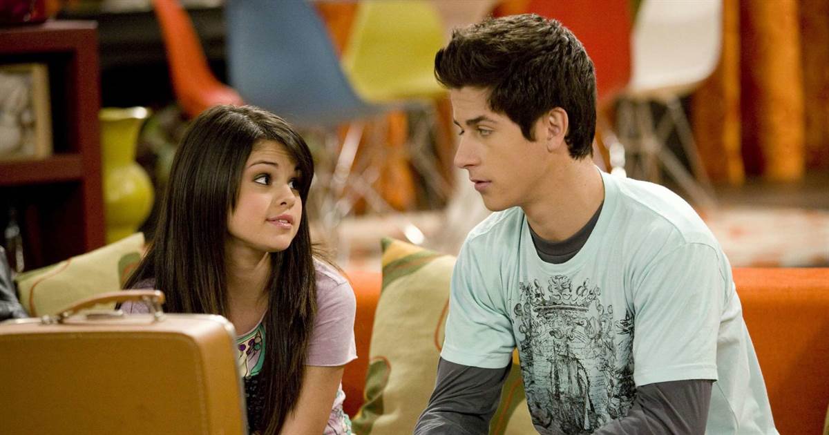 Wizards Reunion: Selena Gomez and David Henrie Return in Magical 'Wizards' Sequel Pilot