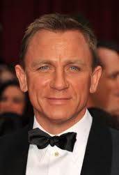 MI6 Looks To Keep Daniel Craig as 007