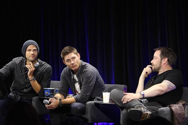Supernatural Conversation for a Cause Panel at Nerd HQ 2015 fetchpriority=