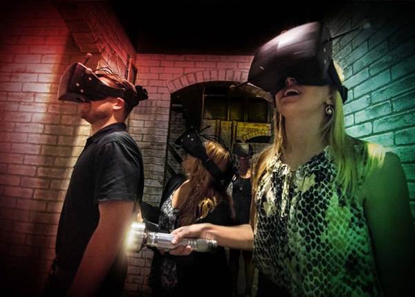 Halloween Horror Nights Attraction Will Blend Physical Environments, Real-Life Characters and Cutting-Edge Virtual Reality