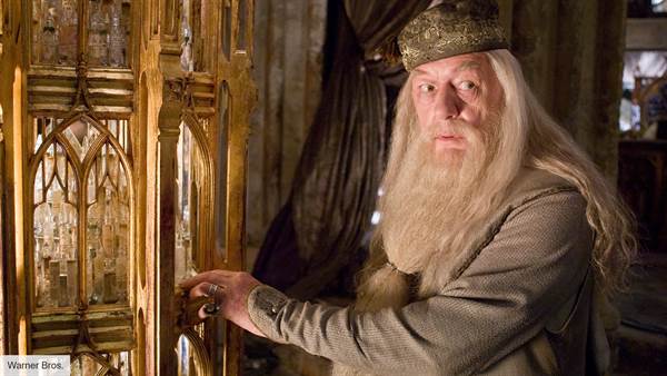 Beloved Actor Michael Gambon, Known for Dumbledore in 'Harry Potter,' Passes Away at 82 fetchpriority=