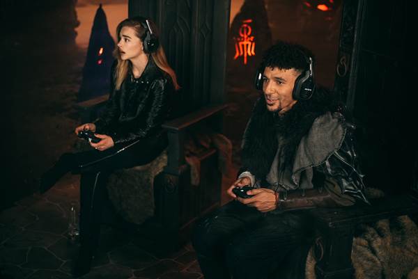 Join the Epic Adventure: Diablo Dungeon Crawl Unleashed with Celebrity Guests!