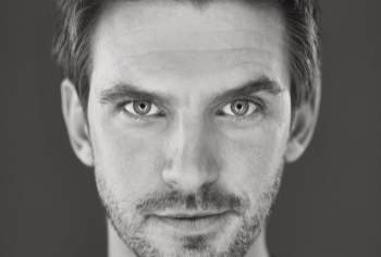 News: Dan Stevens to Receive CinemaCon Award of Excellence in Acting