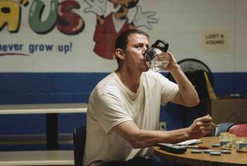 News: Florida Audiences See Roofman First Free Advance Screening Passes for Miami, Tampa, Orlando, West Palm Beach