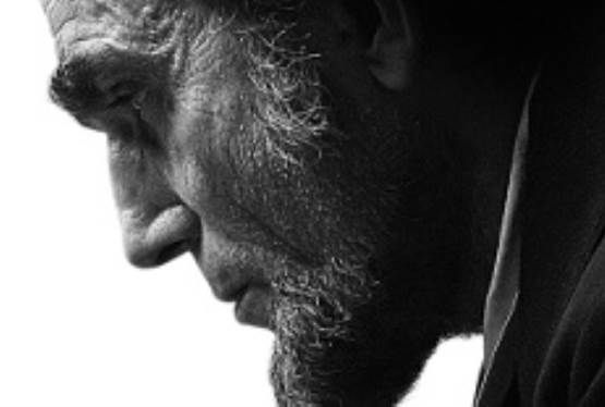 Spielberg Thankful After Lincoln Earns 12 Nominations