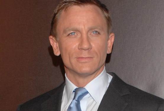 Daniel Craig Makes Stormtrooper Cameo in Star Wars