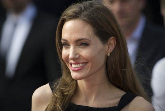 Angelina Jolie in Talks to Star in Murder on the Orient Express