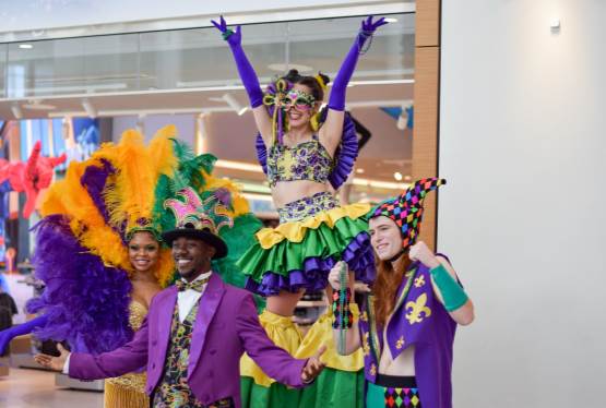 Universal Orlando Resort Brings Mardis Gras to Orlando International Airport!