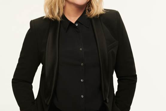 Amy Poehler to Receive 2024 CinemaCon Vanguard Award for Distinguished Career in Entertainment