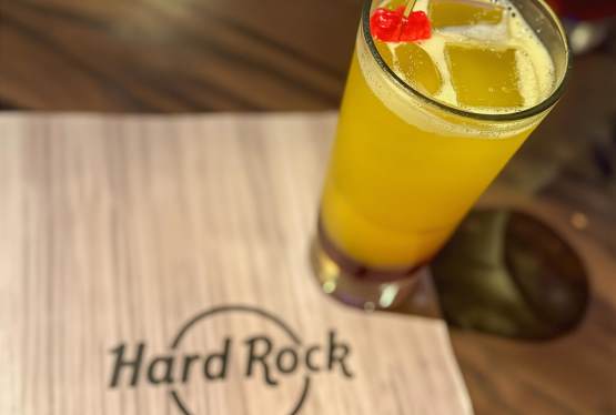 Hard Rock Orlando Serves Spooky HHN Cocktails That Steal the Show