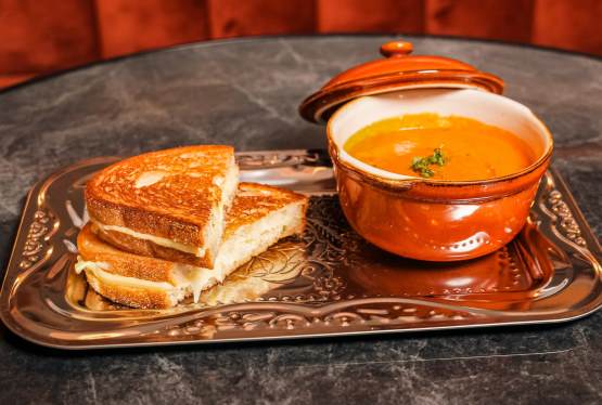Hyatt Regency Times Square Serves The Devil Wears Prada-Inspired Grilled Cheese