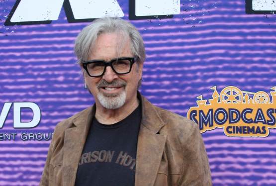 Robert Carradine Dies at 71 After Long Battle With Bipolar Disorder