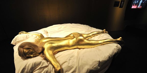 Goldfinger Actress Margaret Nolan Dies at 76