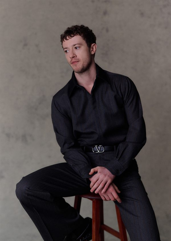 Joseph Quinn: CinemaCon 2024 Breakthrough Performer Award Winner