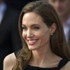 Angelina Jolie in Talks to Star in Murder on the Orient Express