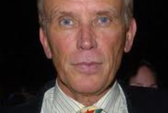 Peter Weller Signs on for Star Trek Role