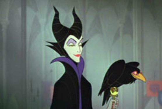 Elle Fanning To Play Against Angelina Jolie In Maleficent