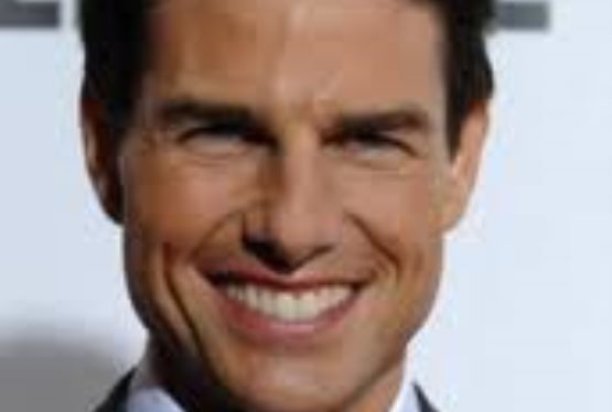 Magnificent Seven Roboot to Star Tom Cruise