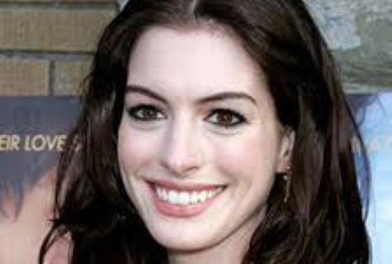 Anne Hathaway May Lead Robopocalypse