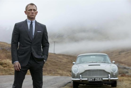 Daniel Craig Confirms His Return for Bond 25