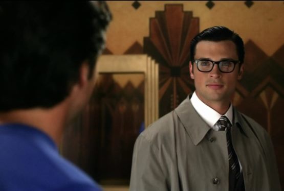 Tom Welling Signs on For Arrowverse Crossover