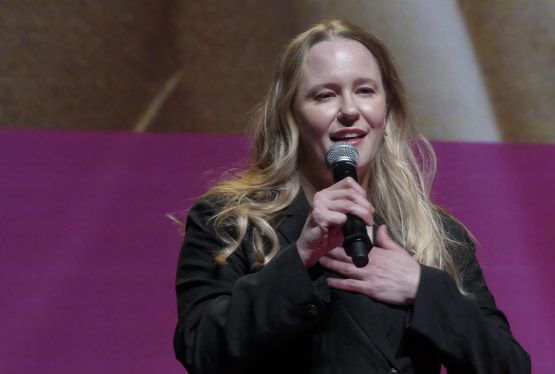 Deauville 2026: Kelly O'Sullivan and Leah Nelson Lead a Sunday of Memory, Friendship and Family