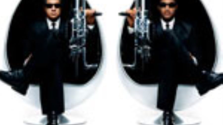 Script Rewrites Delay "Men In Black III" Production