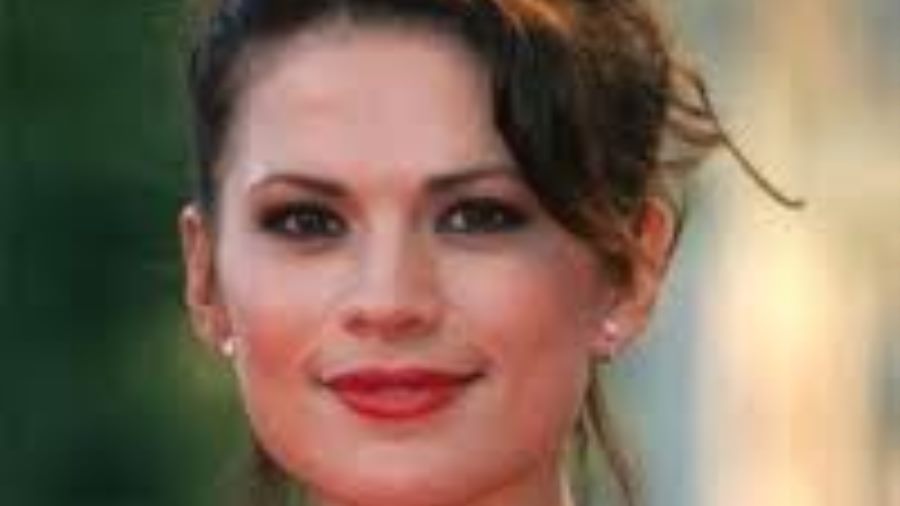 Hayley Atwell to Star in 10 Things I Hate About Life
