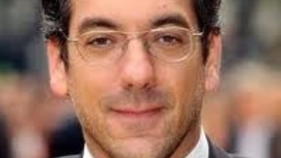 Hangover Director Todd Phillips Does a 180 to Direct Thriller Trust Your Eyes