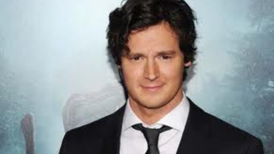 Benjamin Walker to Star in HBO's The Missionary