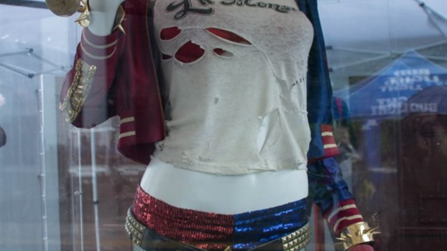 Warner Bros. Provides Fans The Opportunity to Experience Suicide Squad Visually and Virtually