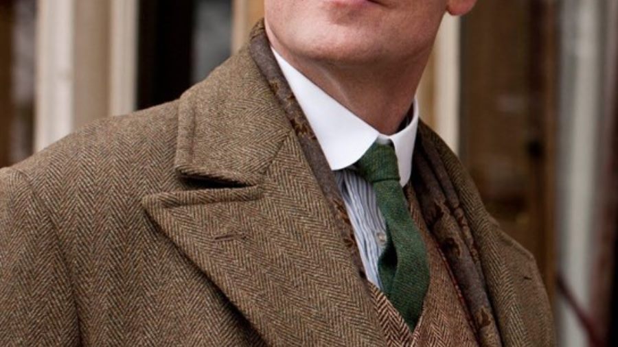 Game of Thrones' Iain Glen Set to Play Bruce Wayne in Titans