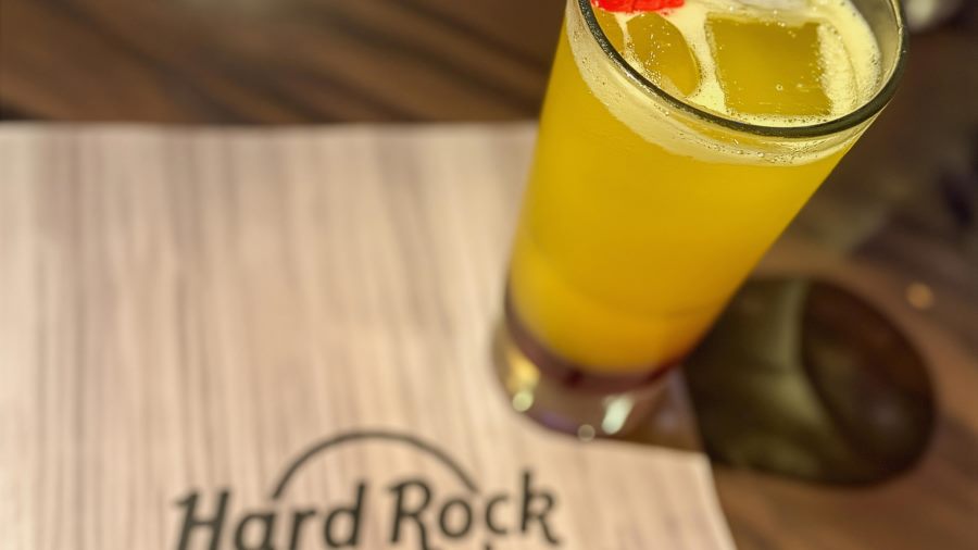Hard Rock Orlando Serves Spooky HHN Cocktails That Steal the Show