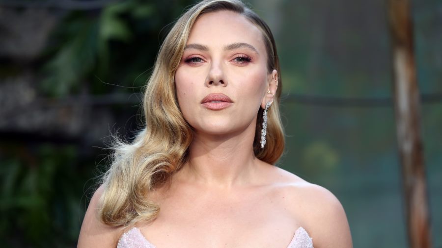 Scarlett Johansson to Star in Mike Flanagan's New Reimagining of The Exorcist