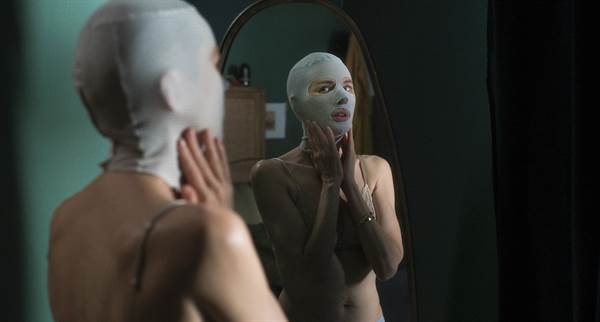 Goodnight Mommy © Amazon Studios. All Rights Reserved.