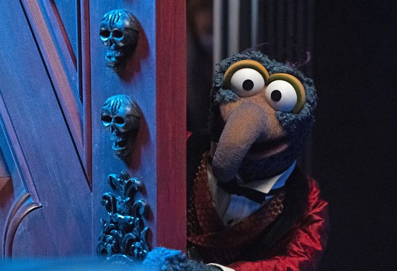 Muppets Haunted Mansion Courtesy of Walt Disney Pictures. All Rights Reserved.