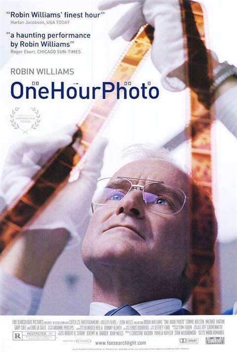 One Hour Photo movie poster