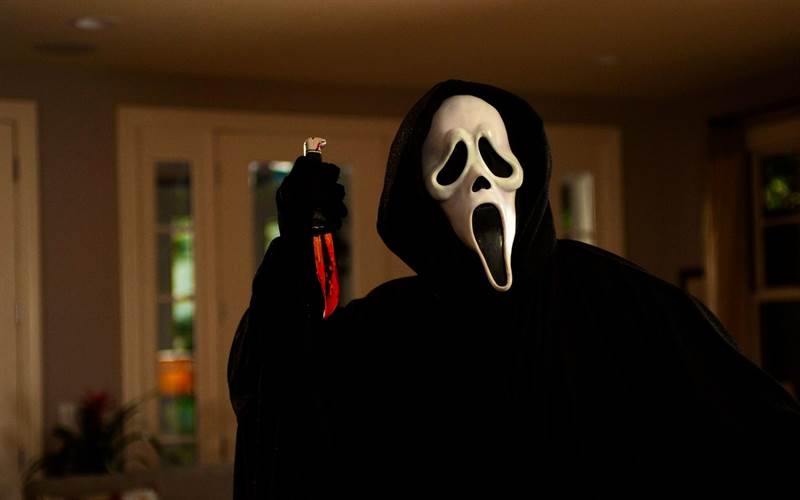 Scream Courtesy of Dimension FIlms. All Rights Reserved.