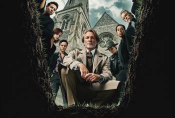 Movie Vault Wake Up Dead Man: A Knives Out Mystery